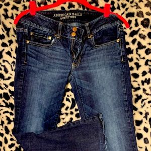 Too short for me! Good fitting jeans.